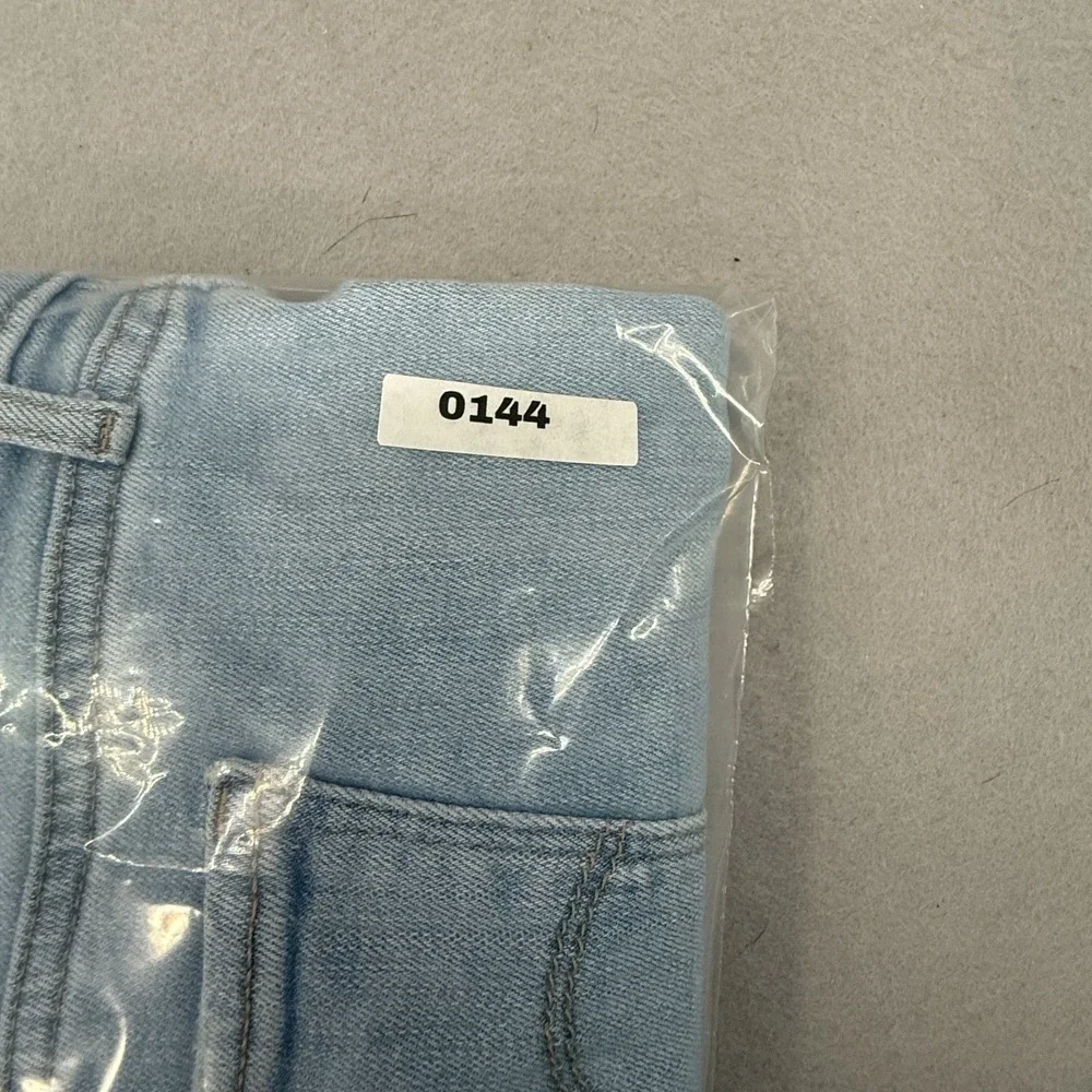 Levis modern pair